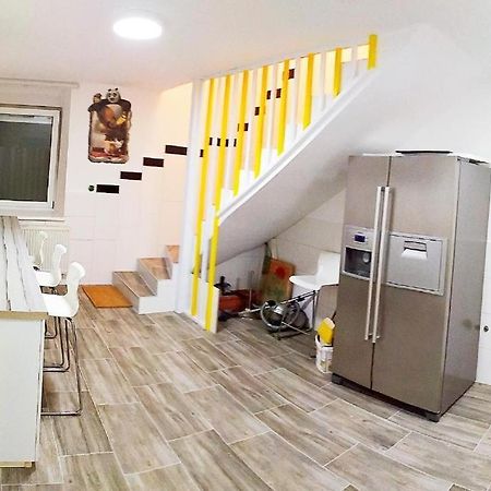 Smart Mini Hotel Wina Bagian luar foto